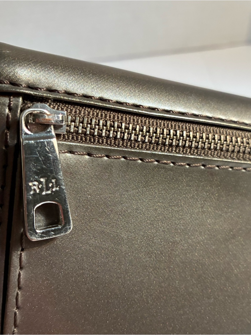 Lauren Ralph Lauren Silver Leather Continental Wallet with Logo Plate - Picture 3 of 10